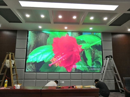 天水湖北咸宁职业技术学院室内P2.0全彩屏